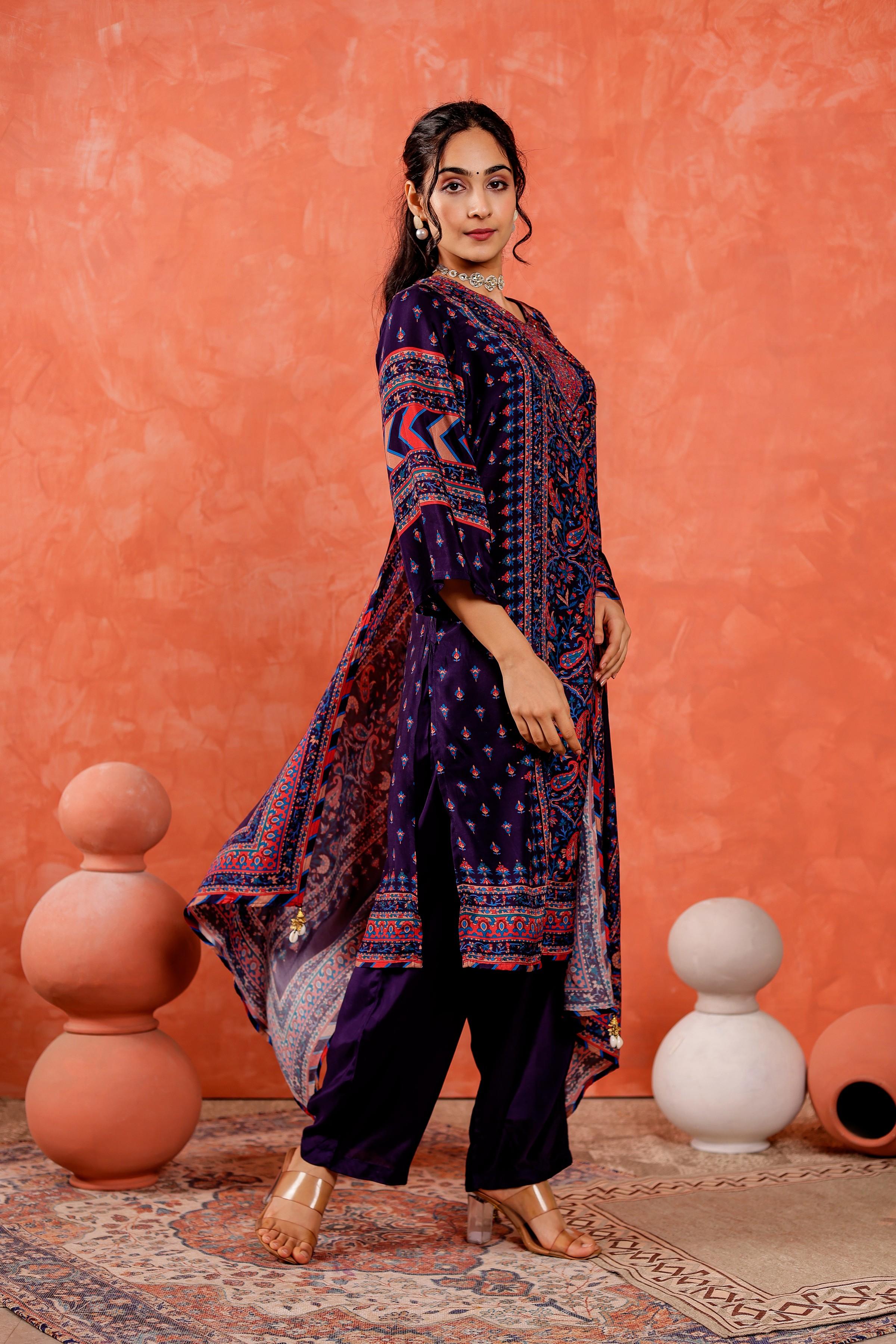 VASVI Women Floral Printed Regular Sequinned Muslin Kurta ,Trousers & With Dupatta