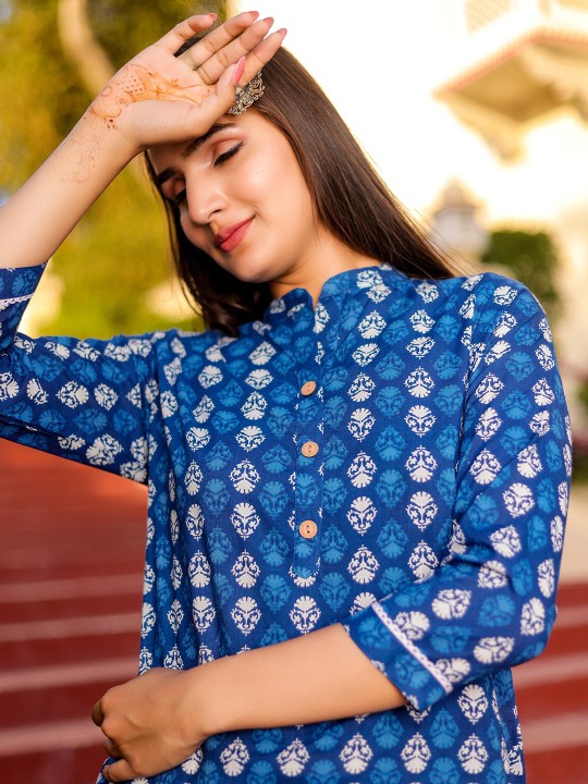 Ethnic Motifs Printed Mandarin Collar Cotton Straight Kurta