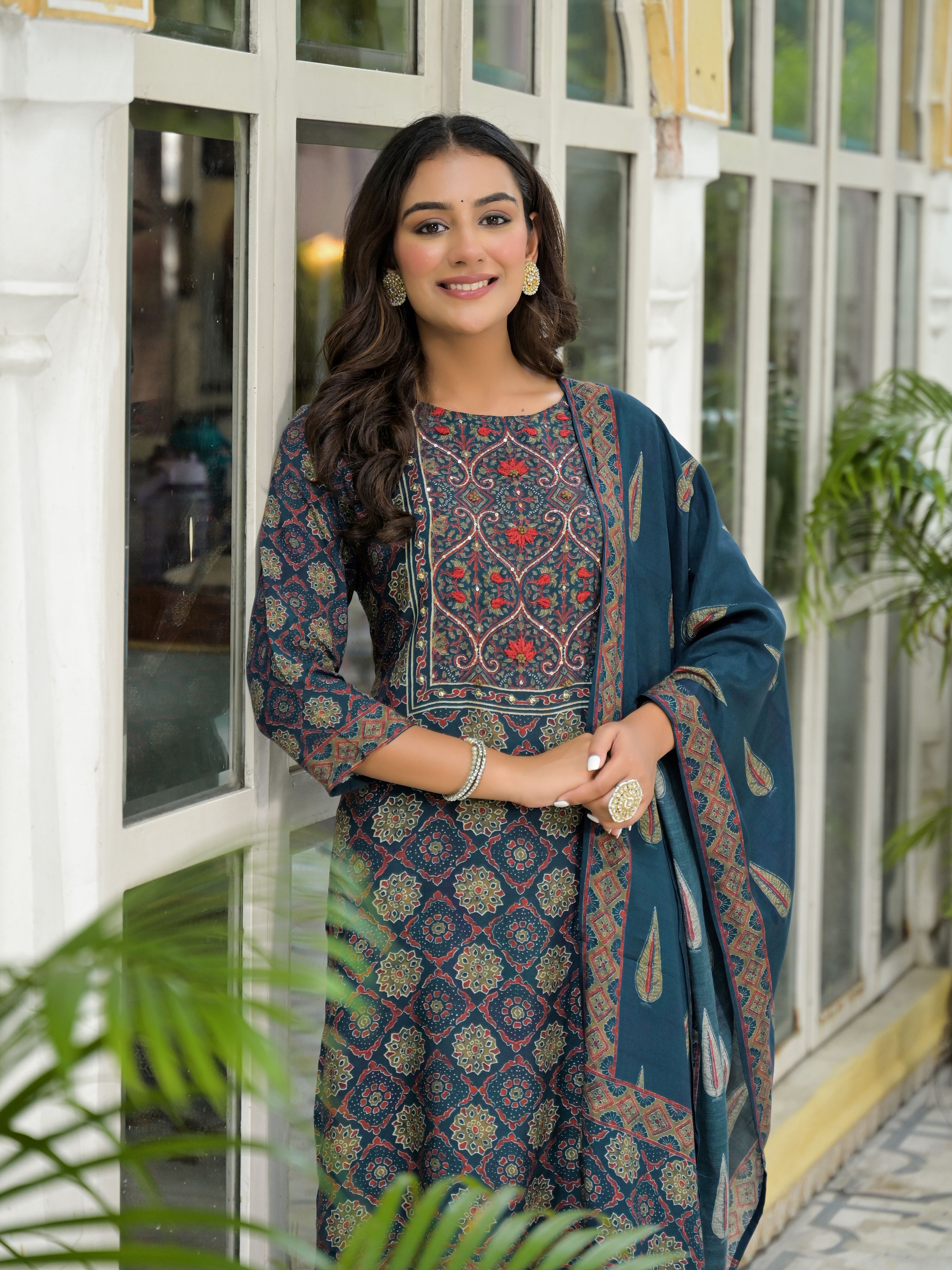 Ethnic Motifs Printed Round Neck Sequinned Muslin Kurta With Trousers & Dupatta