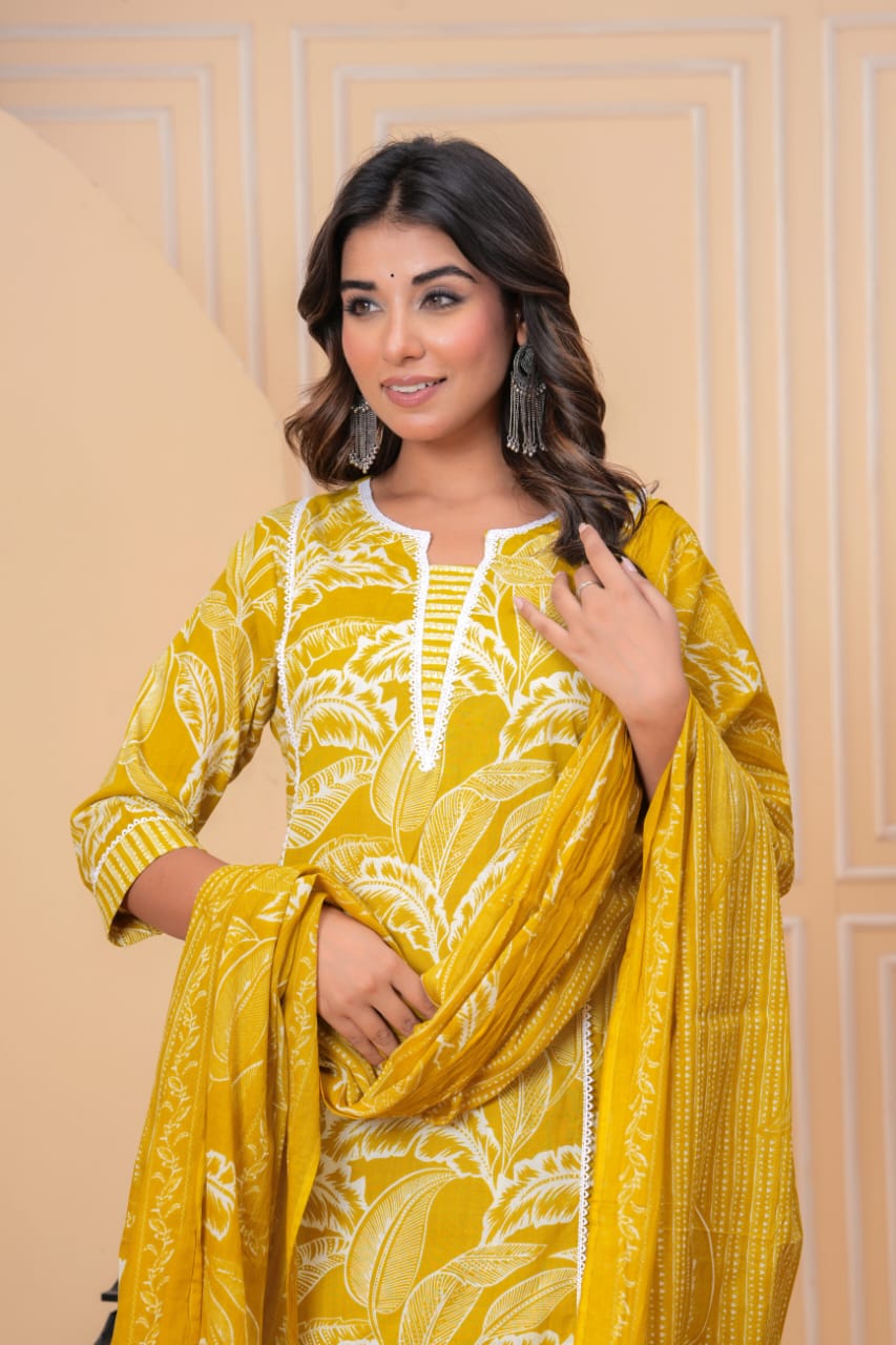 Floral Printed Regular Pure Cotton Kurta with Trousers & With Dupatta Hover