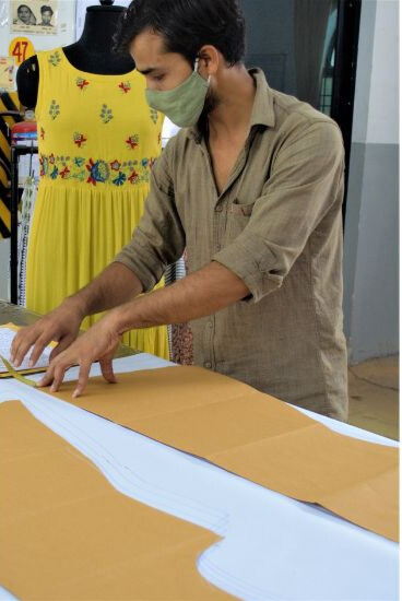 Girls Floral Printed Regular Kurta with Trouser Hover