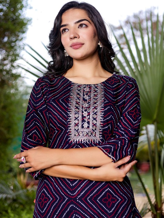 Bandhani Printed Embroidered Regular Sleeves Sequinned Straight Kurta