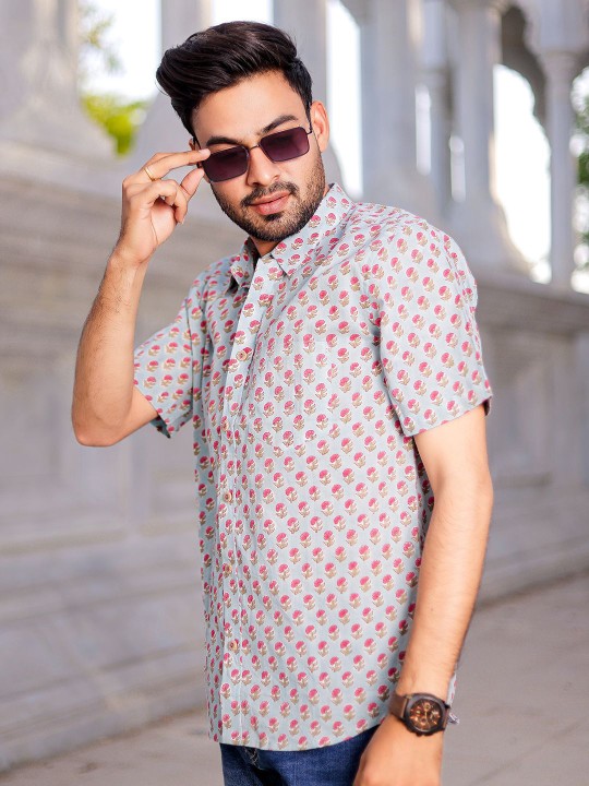 Men Classic Spread Collar Floral Printed Cotton Slim Fit Casual Shirt