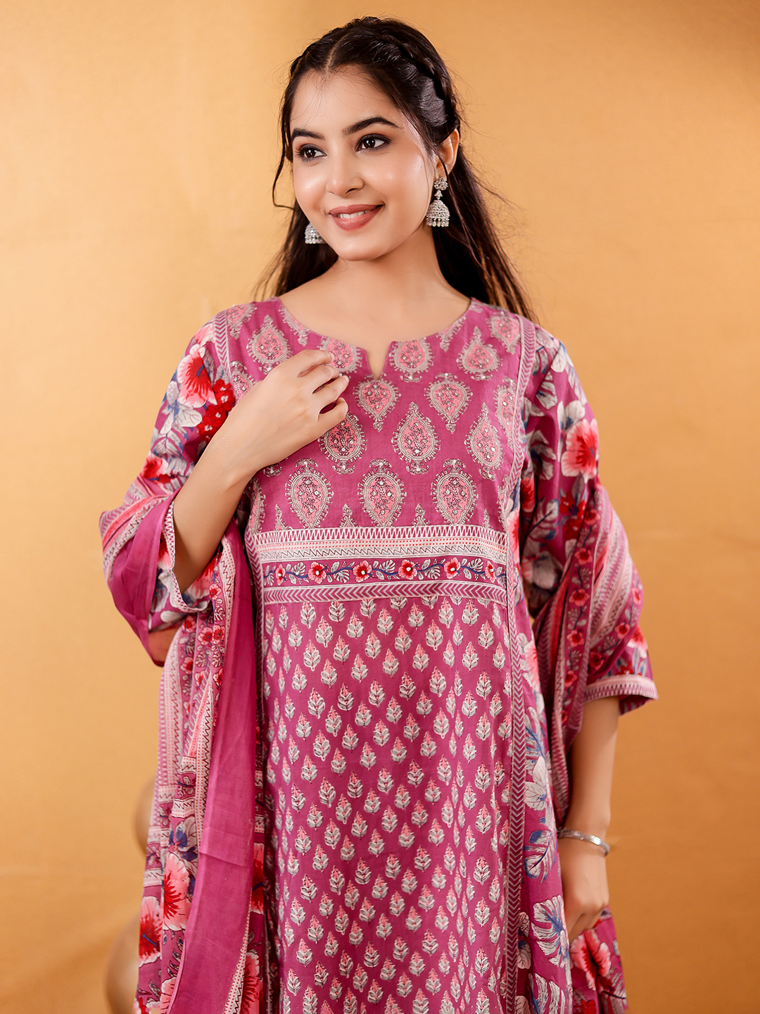 Women Floral Printed Regular Pure Cotton Kurta with Trousers & Dupatta