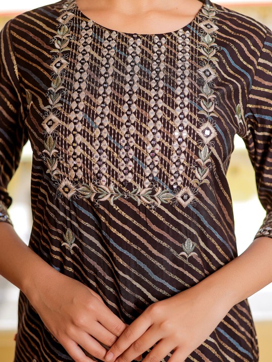 Striped Mirror Work Detailed Chanderi Silk Straight Kurta