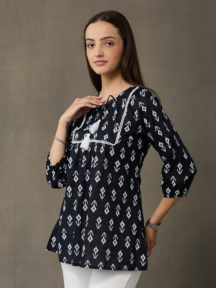 VASVI Women's  Cotton Printed Round Neck Casual Top, Black