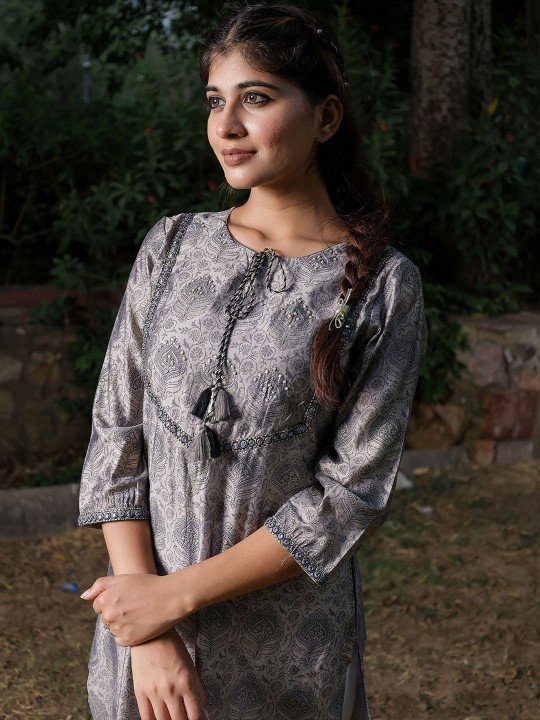 Ethnic Motifs Printed Tie-Up Neck Mirror Work Muslin Straight Kurta