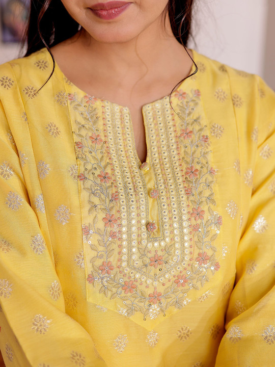 Womens Chanderi Floral Embroidered Notch Neck Silk Straight Kurta