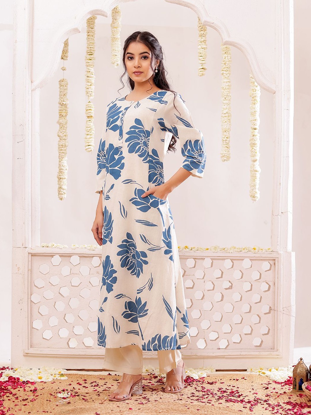 VASVI Floral Printed Thread Work Round Neck A-Line Kurta