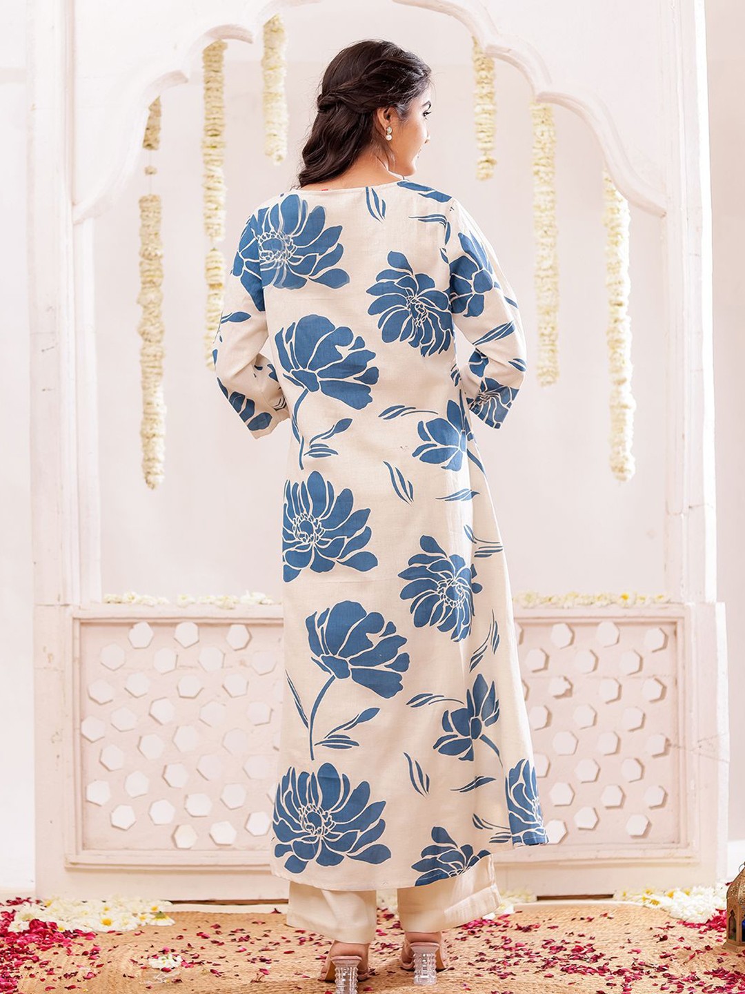VASVI Floral Printed Thread Work Round Neck A-Line Kurta