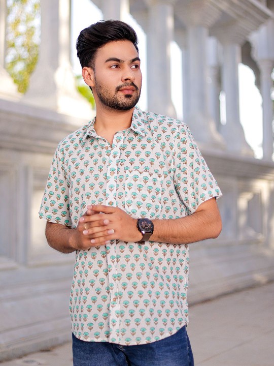 Men Classic Spread Collar Floral Printed Cotton Slim Fit Casual Shirt