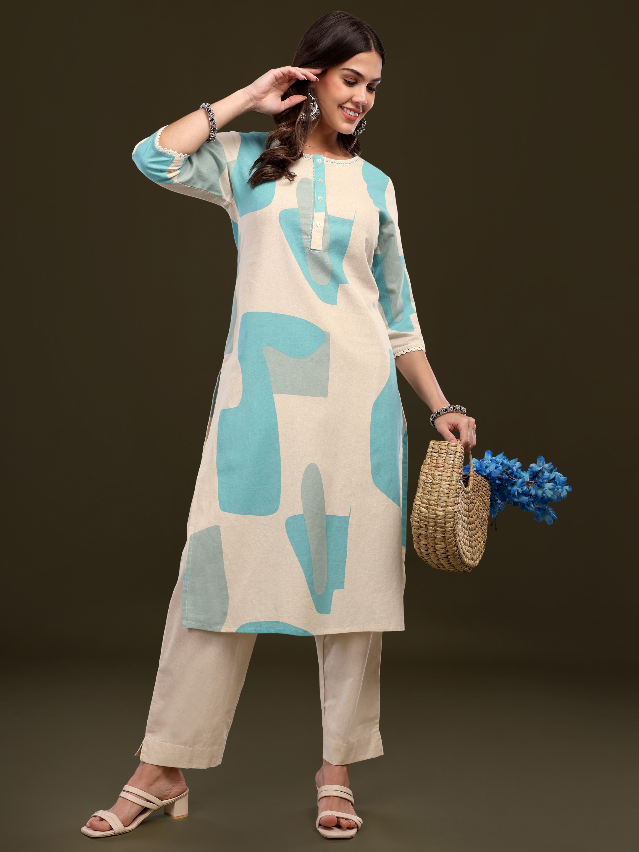 Women's Abstract Printed Cotton Flex Kurta With Trouser