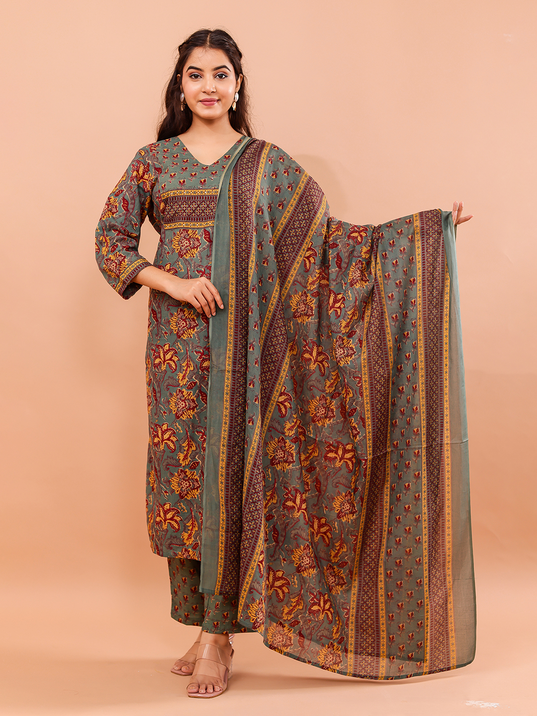 Cotton Printed Handwaork Kurta Pant With Dupatta Set