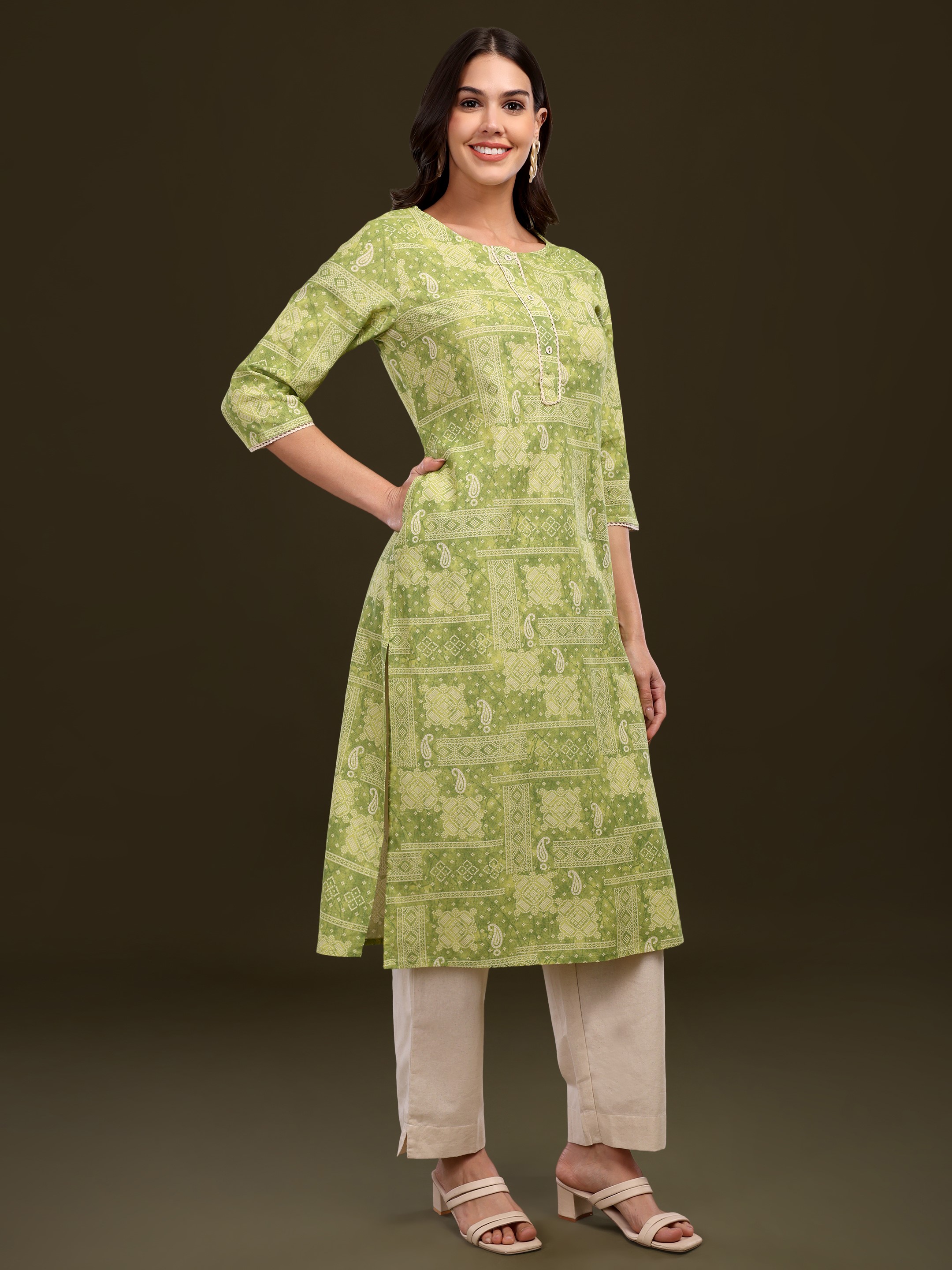 Women's Ethnic Motifs Printed Pure Cotton Flex Kurta with Trousers