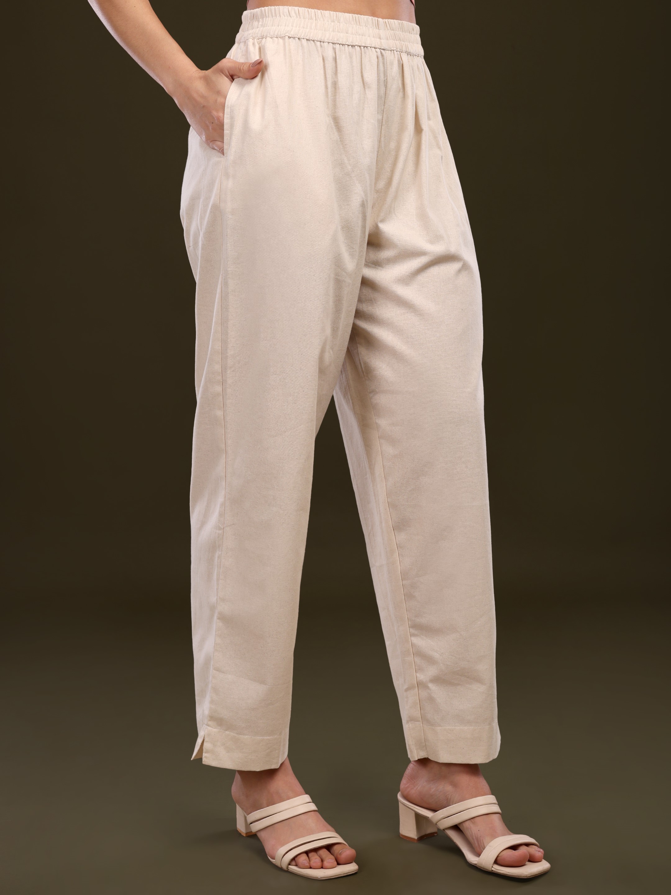 Women's Ethnic Motifs Printed Pure Cotton Flex Kurta with Trousers