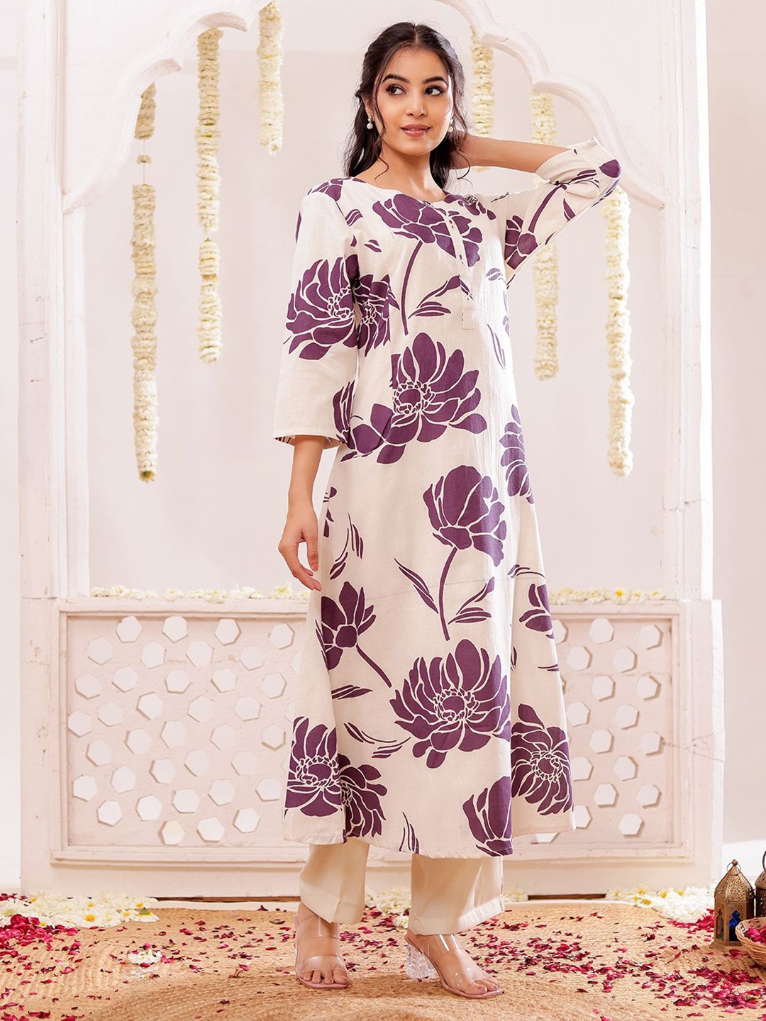 VASVI Floral Printed Thread Work Round Neck A-Line Kurta