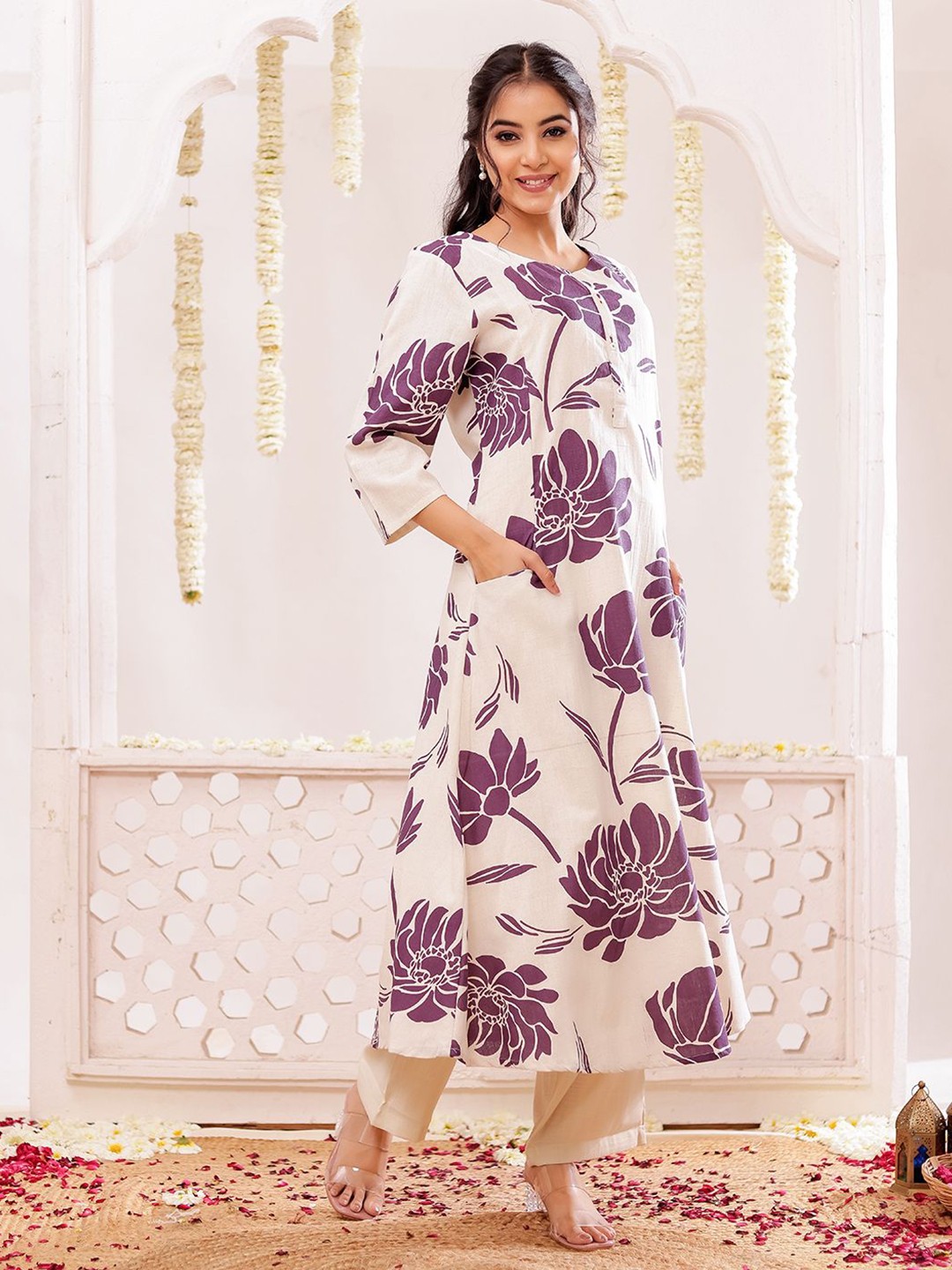VASVI Floral Printed Thread Work Round Neck A-Line Kurta