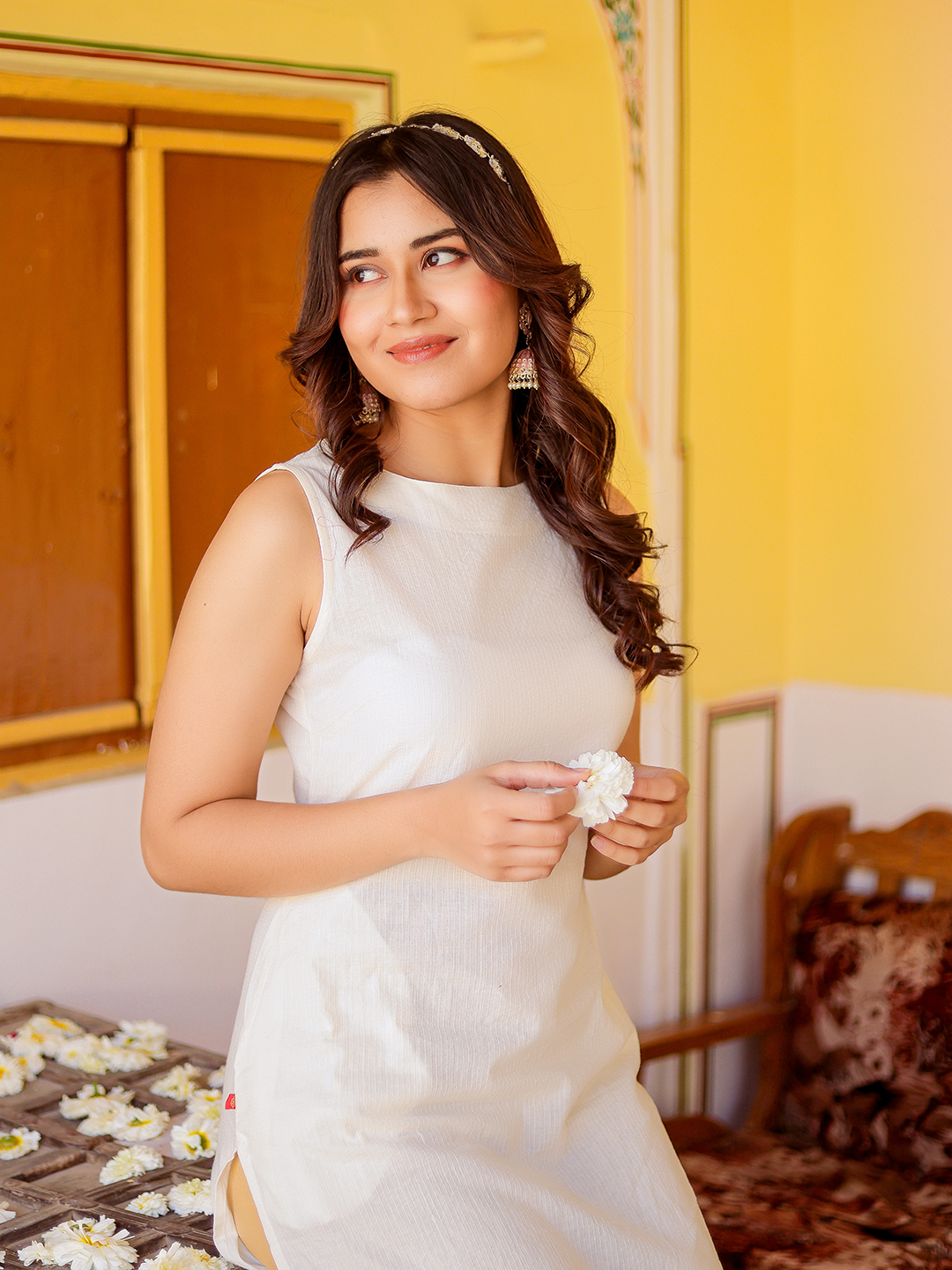 VASVI Women Cotton Sleeveless Straight Kurta