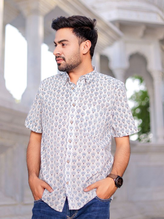 Men Classic Spread Collar Floral Printed Cotton Slim Fit Casual Shirt