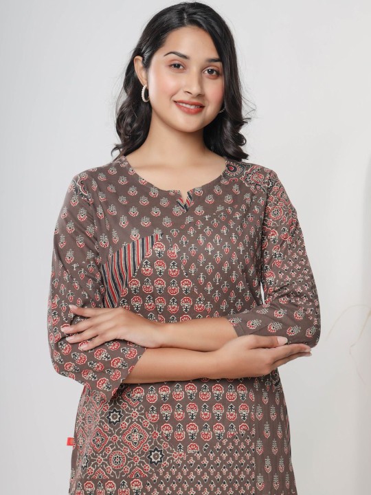 Floral Printed Notch Neck Cotton Straight Kurta