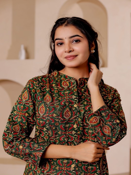 Paisely Printed Mandarin Collar Kalamkari Cotton A-Line Kurta