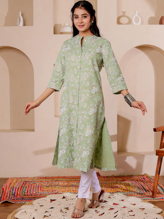 Women Rayon Floral Printed Mandarin Collar Straight Kurta
